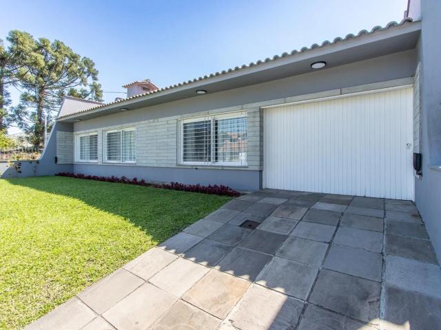 Casa / Sobrado para Venda em Porto Alegre/RS Jardim Isabel 3 Quartos