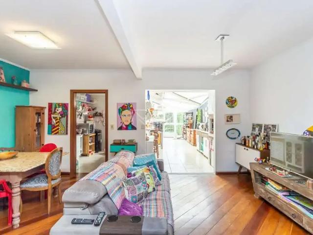Casa / Sobrado para Venda em Porto Alegre/RS Jardim Isabel 3 Quartos