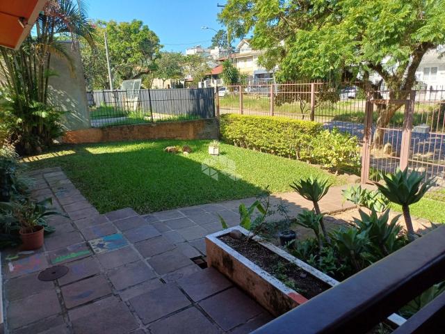 Casa / Sobrado para Venda em Porto Alegre/RS Jardim Isabel 4 Quartos