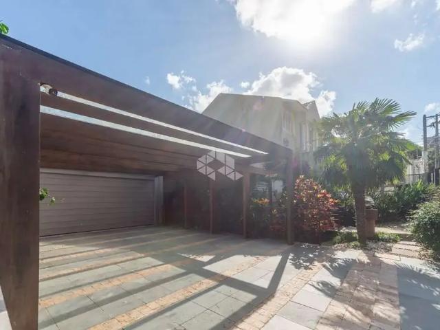 Casa / Sobrado para Venda em Porto Alegre/RS Jardim Isabel 4 Quartos