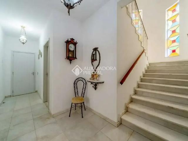 Casa / Sobrado para Venda em Porto Alegre/RS Jardim Isabel 5 Quartos