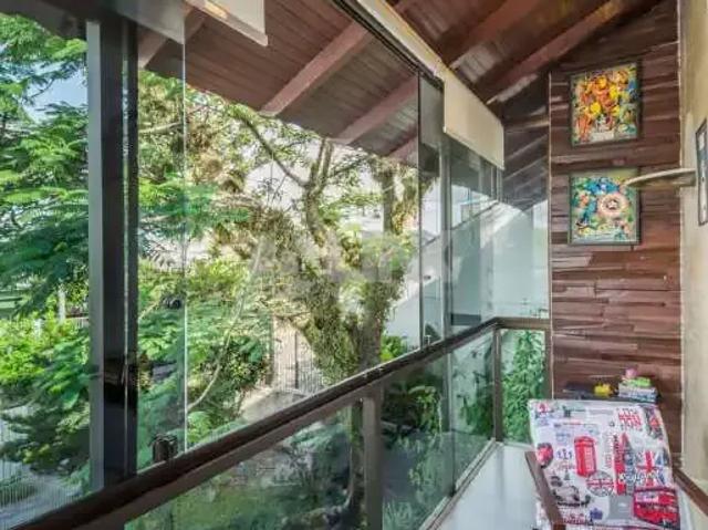 Casa / Sobrado para Venda em Porto Alegre/RS Jardim Itu 4 Quartos