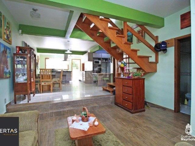 Casa / Sobrado para Venda em Porto Alegre/RS Jardim Sabará 4 Quartos