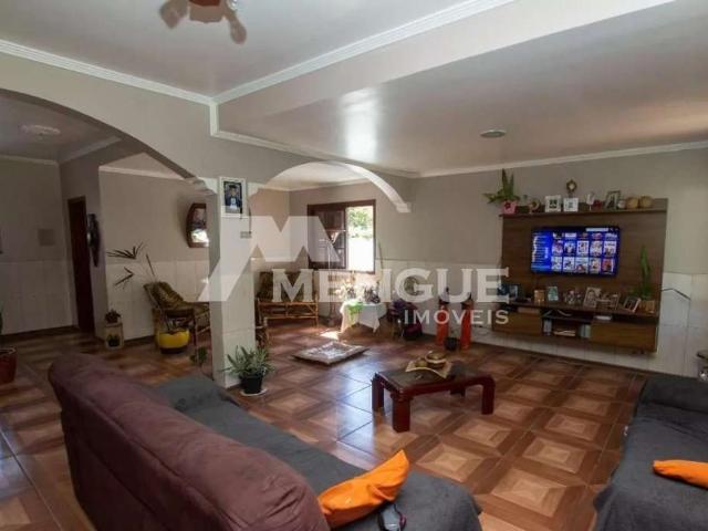 Casa / Sobrado para Venda em Porto Alegre/RS Jardim Itu 4 Quartos