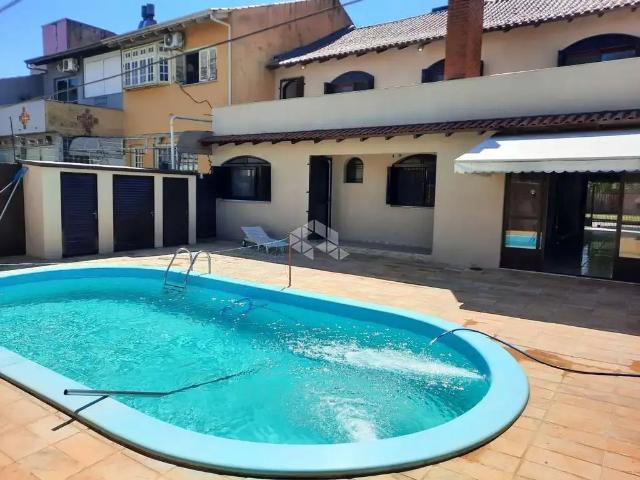 Casa / Sobrado para Venda em Porto Alegre/RS Jardim Itu 5 Quartos