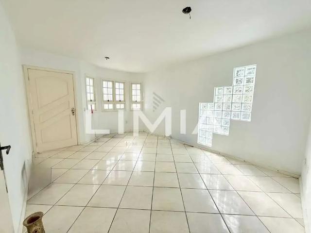 Casa / Sobrado para Venda em Porto Alegre/RS Jardim Itu 3 Quartos