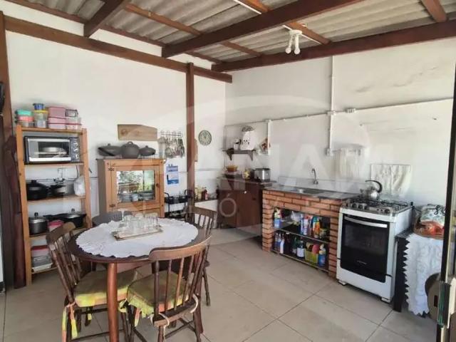 Casa / Sobrado para Venda em Porto Alegre/RS Jardim Itu 3 Quartos