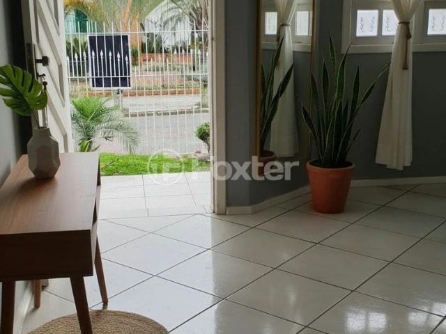 Casa / Sobrado para Venda em Porto Alegre/RS Jardim Itu 3 Quartos