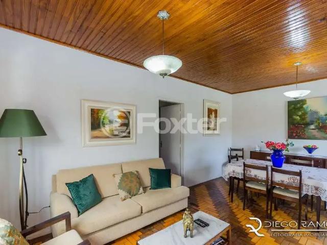 Casa / Sobrado para Venda em Porto Alegre/RS Jardim Itu 3 Quartos