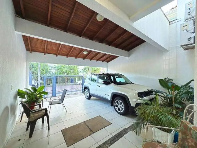 Casa / Sobrado para Venda em Porto Alegre/RS Jardim Itu 3 Quartos