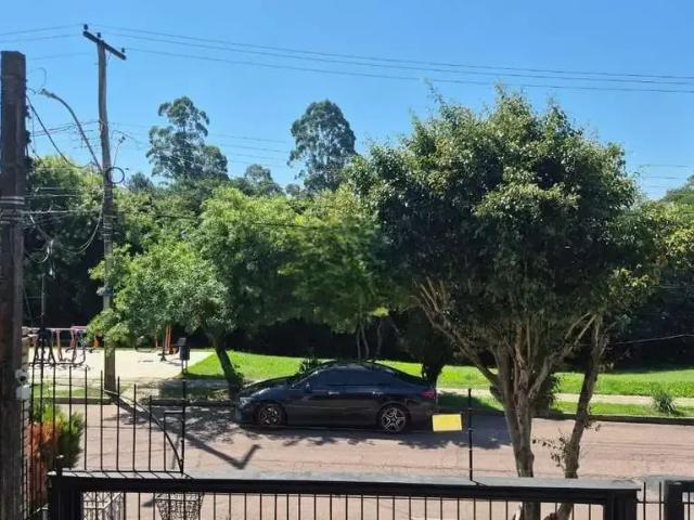 Casa / Sobrado para Venda em Porto Alegre/RS Jardim Itu 4 Quartos