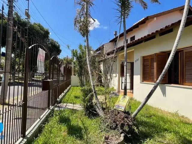 Casa / Sobrado para Venda em Porto Alegre/RS Jardim Itu 4 Quartos