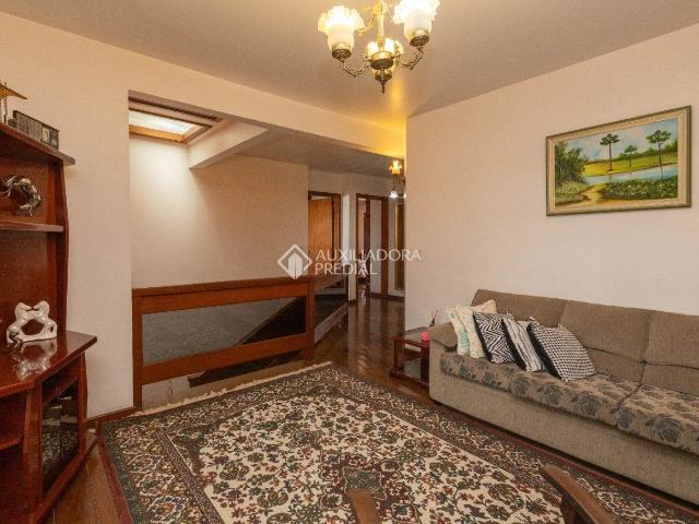 Casa / Sobrado para Venda em Porto Alegre/RS Jardim Leopoldina 4 Quartos