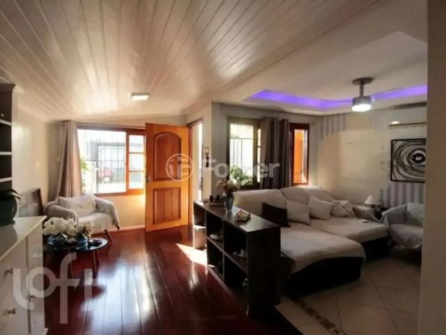 Casa / Sobrado para Venda em Porto Alegre/RS Jardim Leopoldina 4 Quartos