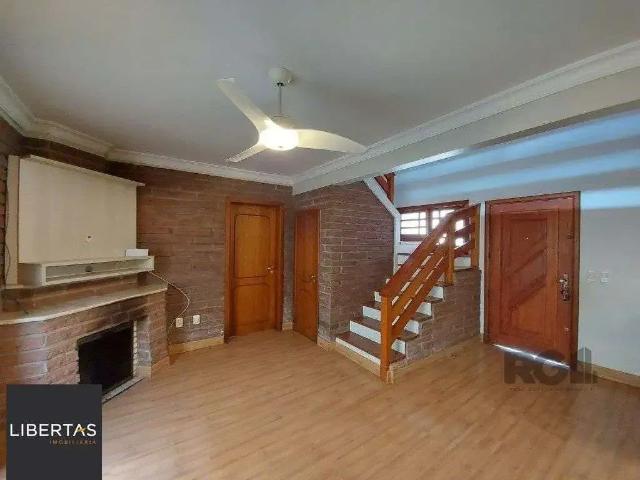 Casa / Sobrado para Venda em Porto Alegre/RS Jardim Leopoldina 2 Quartos
