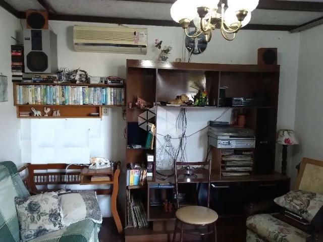 Casa / Sobrado para Venda em Porto Alegre/RS Jardim Leopoldina 3 Quartos