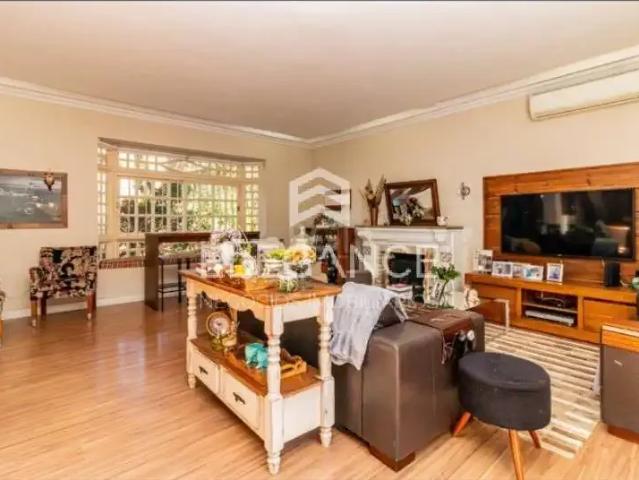 Casa / Sobrado para Venda em Porto Alegre/RS Jardim Lindóia 4 Quartos