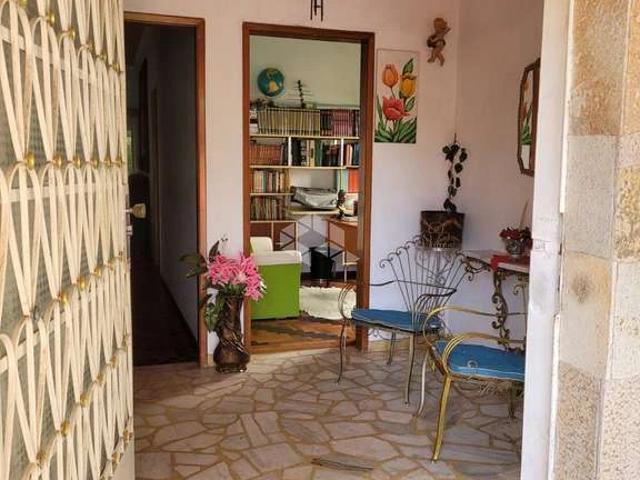Casa / Sobrado para Venda em Porto Alegre/RS Jardim Lindóia 4 Quartos