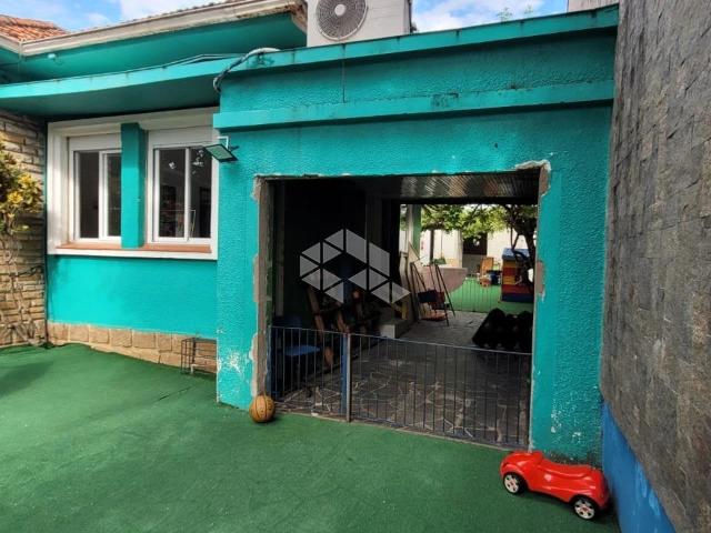 Casa / Sobrado para Venda em Porto Alegre/RS Jardim Lindóia 4 Quartos