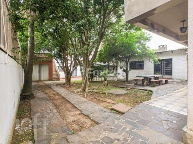 Casa / Sobrado para Venda em Porto Alegre/RS Jardim Lindóia 4 Quartos