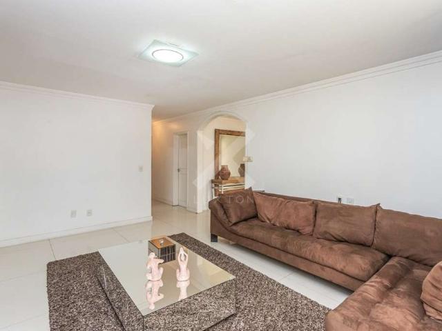 Casa / Sobrado para Venda em Porto Alegre/RS Jardim Lindóia 4 Quartos