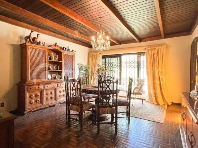 Casa / Sobrado para Venda em Porto Alegre/RS Jardim Lindóia 4 Quartos
