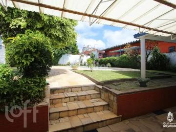 Casa à venda em Praça Libaneza - Garagem
