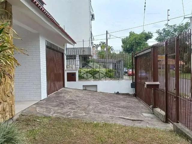 Casa / Sobrado para Venda em Porto Alegre/RS Jardim Lindóia 5 Quartos