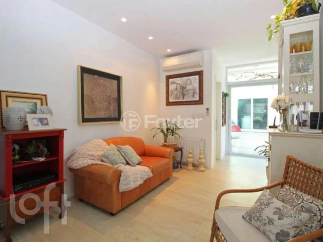 Casa / Sobrado para Venda em Porto Alegre/RS Jardim Lindóia 3 Quartos