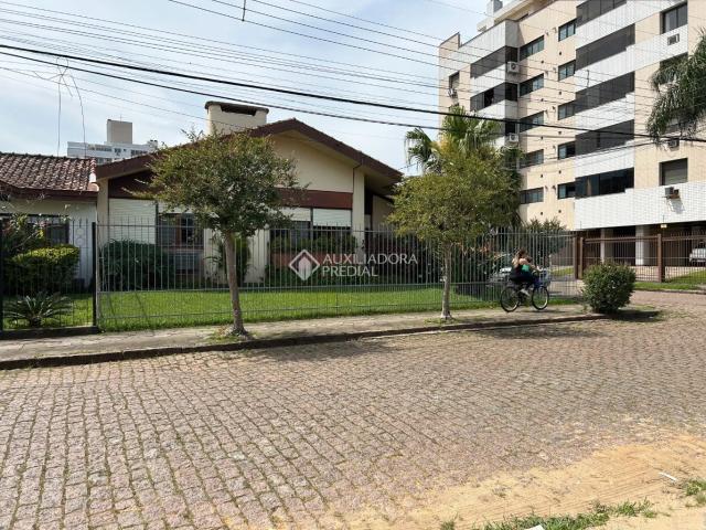 Casa / Sobrado para Venda em Porto Alegre/RS Jardim Lindóia 3 Quartos