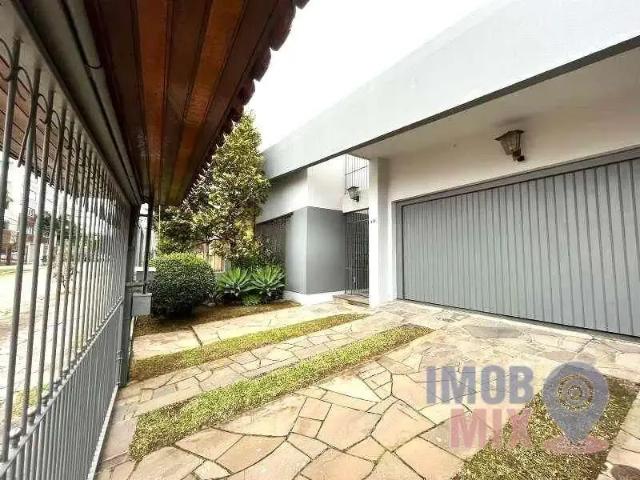 Casa / Sobrado para Venda em Porto Alegre/RS Jardim Lindóia 3 Quartos