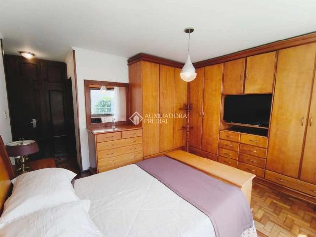 Casa / Sobrado para Venda em Porto Alegre/RS Jardim Lindóia 3 Quartos