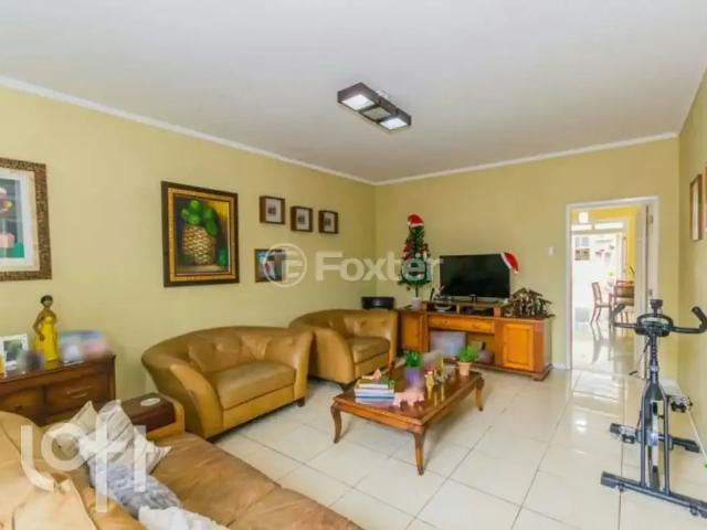 Casa / Sobrado para Venda em Porto Alegre/RS Jardim Lindóia 3 Quartos