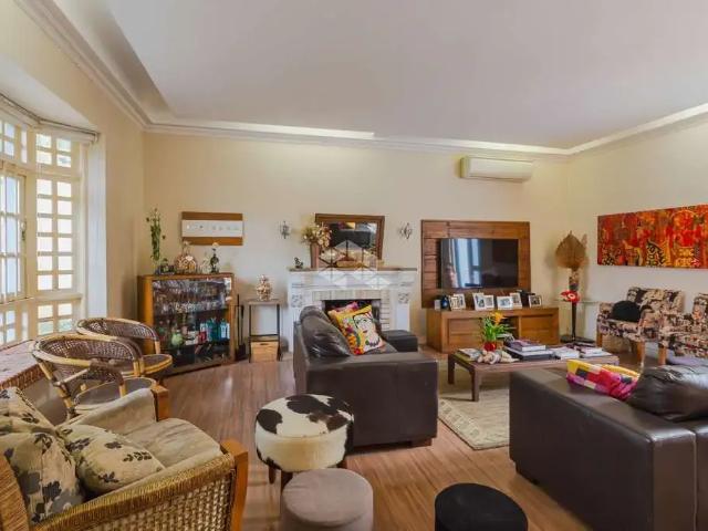 Casa / Sobrado para Venda em Porto Alegre/RS Jardim Lindóia 3 Quartos