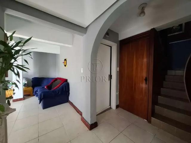 Casa / Sobrado para Venda em Porto Alegre/RS Jardim Lindóia 3 Quartos
