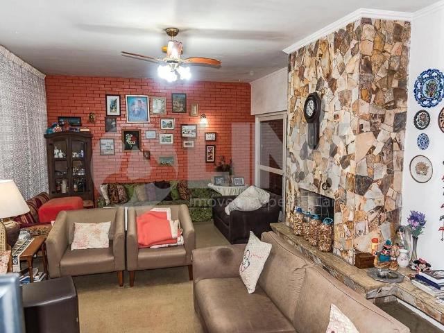 Casa / Sobrado para Venda em Porto Alegre/RS Jardim Lindóia 3 Quartos