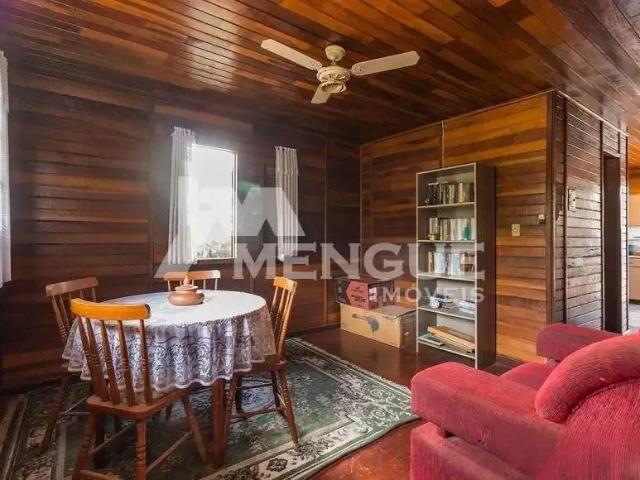 Casa / Sobrado para Venda em Porto Alegre/RS Jardim São Pedro 2 Quartos