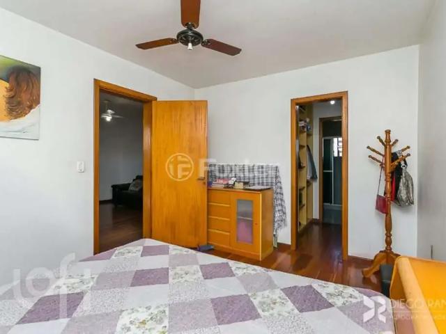 Casa / Sobrado para Venda em Porto Alegre/RS Jardim Sabará 3 Quartos
