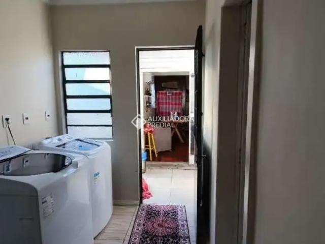 Casa / Sobrado para Venda em Porto Alegre/RS Jardim Sabará 4 Quartos