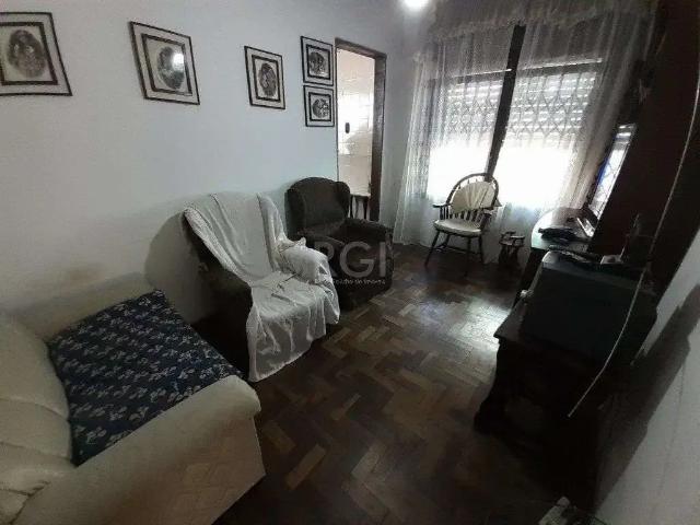 Casa / Sobrado para Venda em Porto Alegre/RS Jardim Sabará 4 Quartos