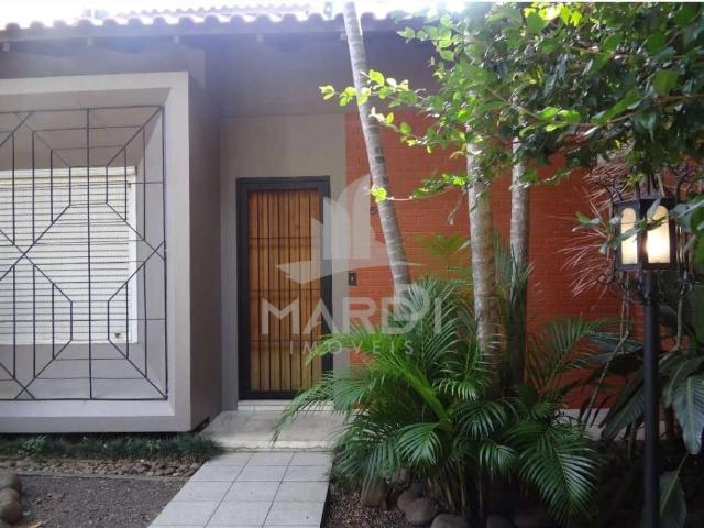 Casa / Sobrado para Venda em Porto Alegre/RS Jardim Sabará 4 Quartos