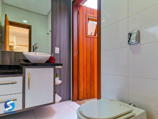 Casa / Sobrado para Venda em Porto Alegre/RS Jardim Planalto 3 Quartos
