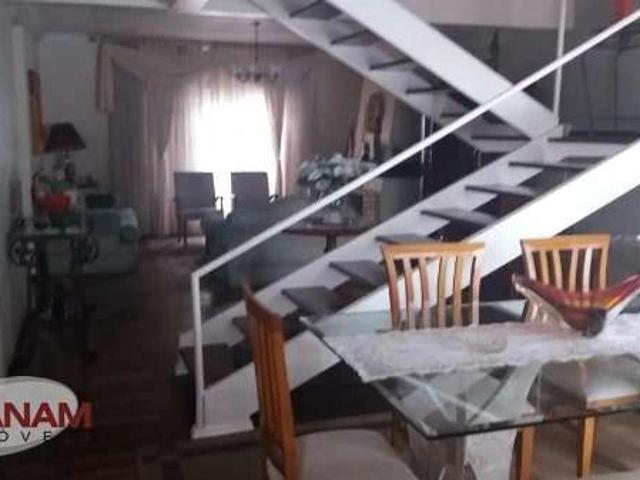 Casa / Sobrado para Venda em Porto Alegre/RS Jardim Planalto 3 Quartos