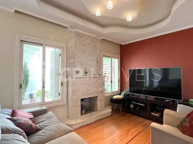 Casa / Sobrado para Venda em Porto Alegre/RS Jardim Planalto 4 Quartos