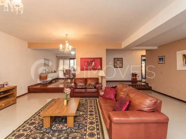 Casa / Sobrado para Venda em Porto Alegre/RS Jardim Planalto 4 Quartos