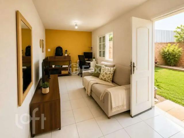 Casa / Sobrado para Venda em Porto Alegre/RS Lami 2 Quartos