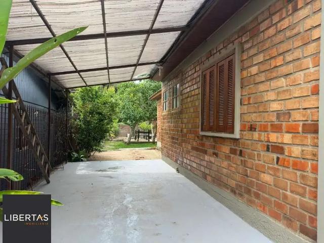Casa / Sobrado para Venda em Porto Alegre/RS Lami 2 Quartos