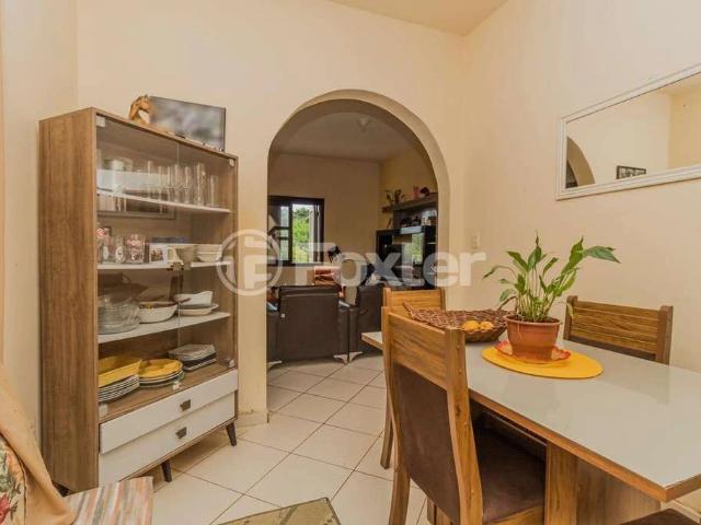 Casa / Sobrado para Venda em Porto Alegre/RS Lageado 3 Quartos