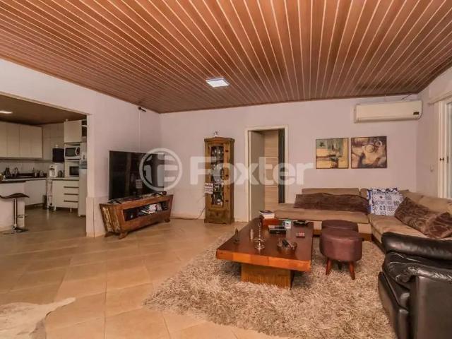 Casa / Sobrado para Venda em Porto Alegre/RS Lageado 4 Quartos