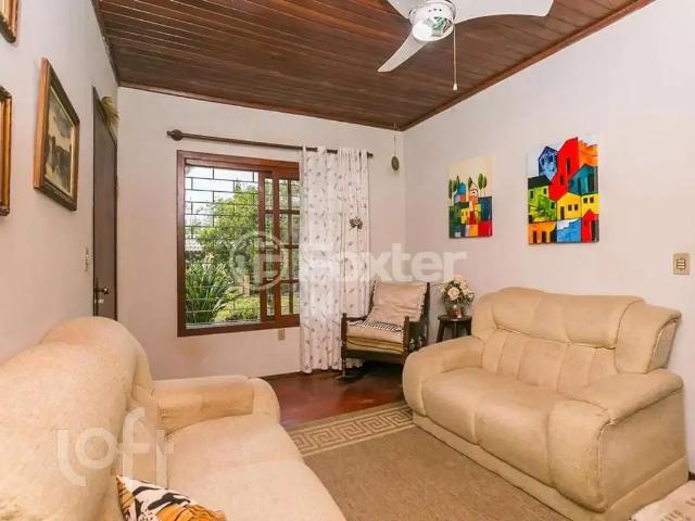 Casa / Sobrado para Venda em Porto Alegre/RS Lageado 5 Quartos